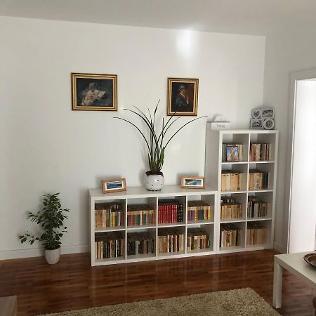 Grig Apartament Appartement Boekarest Buitenkant foto